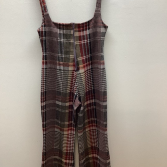 Goodtimes USA Size Medium Sleeveless Jumpsuit Back Zipper Closure Flare Bottom - Picture 7 of 9